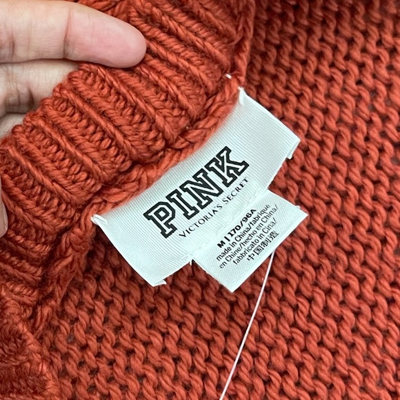 Last✨Pink Victoria’s Secret BOYFRIEND V-NECK SW… - Picture 4 of 7